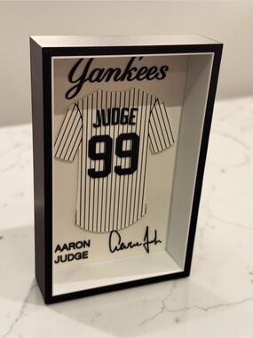Aaron Judge #99 New York Yankees 3D Jersey Display Box Frame Fan Gift Decor